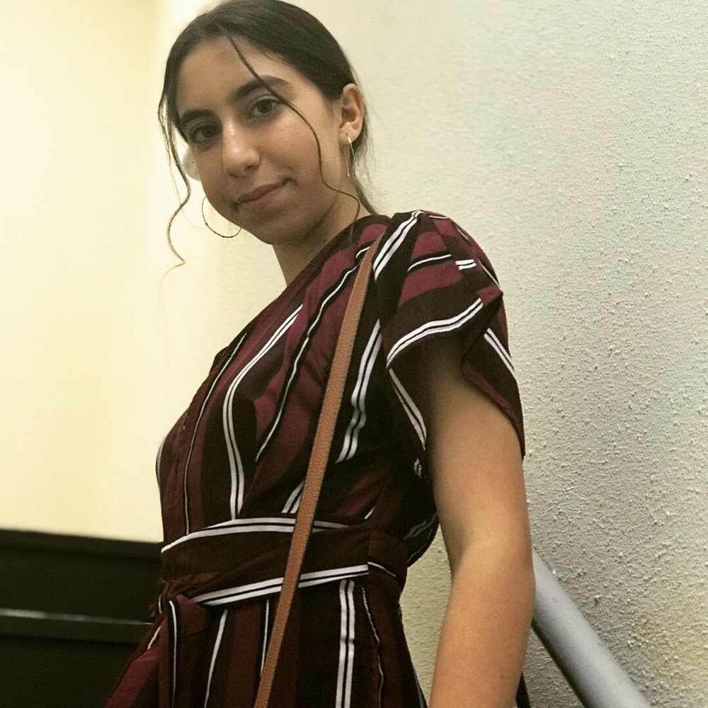 Meet your Posher, Joelle